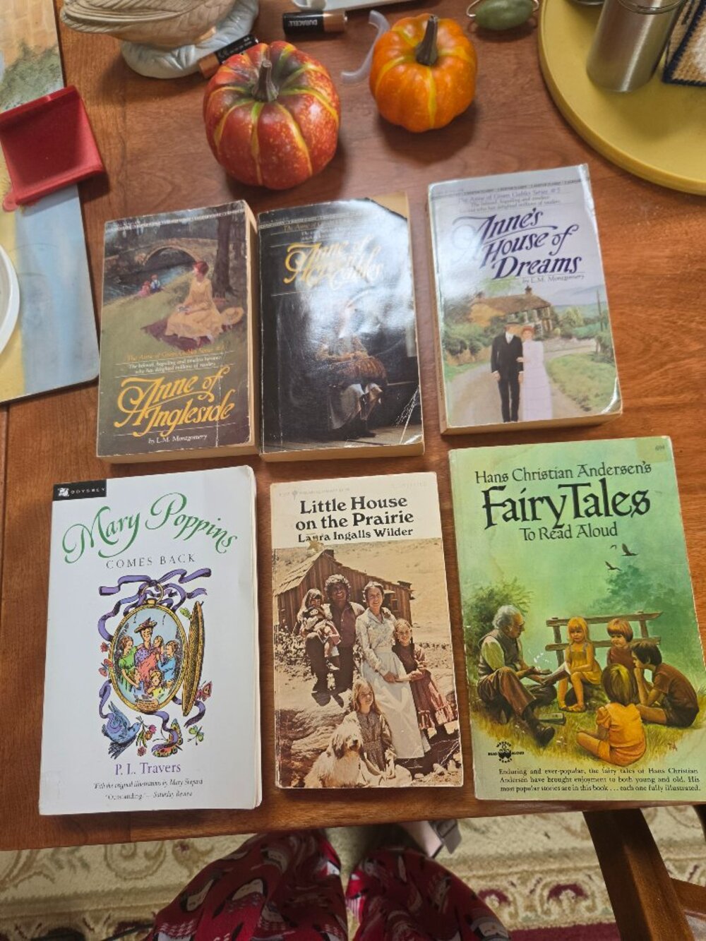 assorted books (6) includes Mary Poppins and 5 more